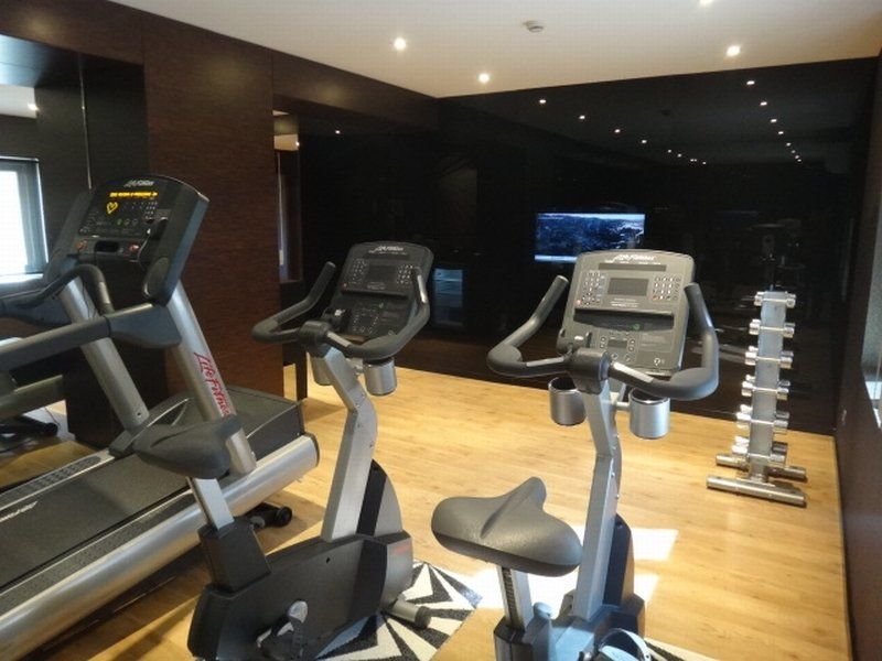 AC Hotel Carlton Madrid Facilidades foto
